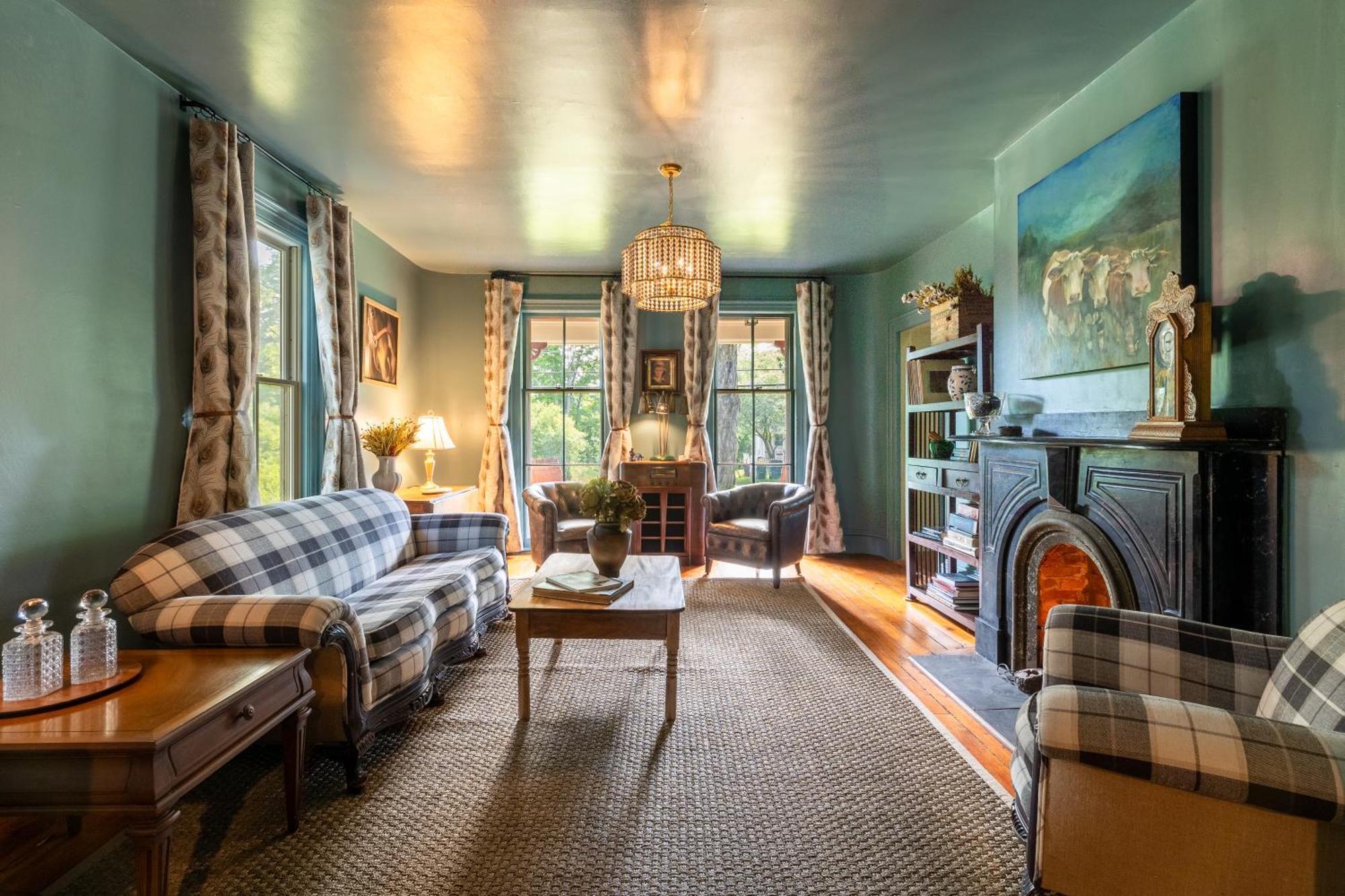 Wilder House Berkshires Bed & Breakfast Sheffield ภายนอก รูปภาพ