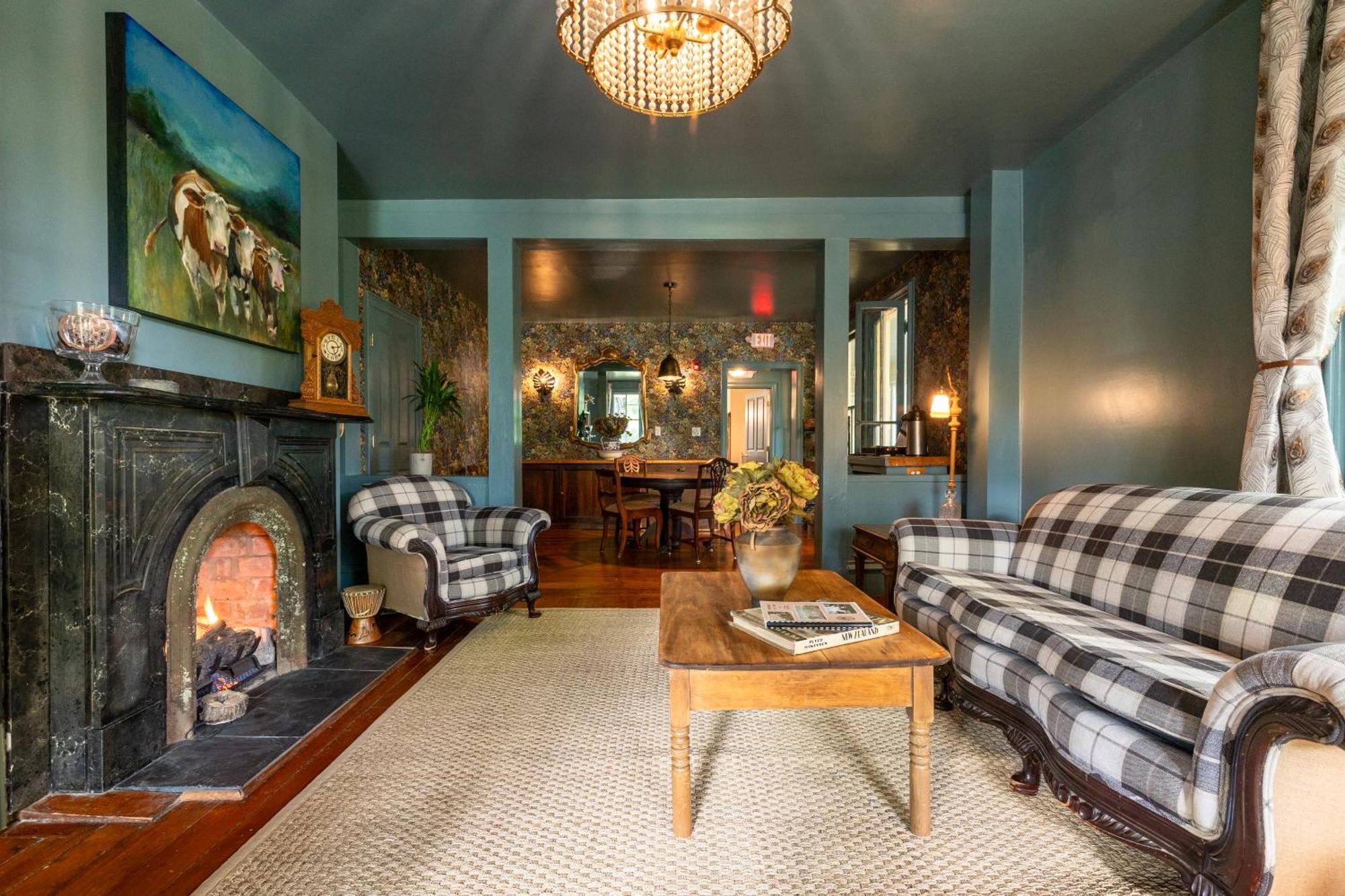 Wilder House Berkshires Bed & Breakfast Sheffield ภายนอก รูปภาพ