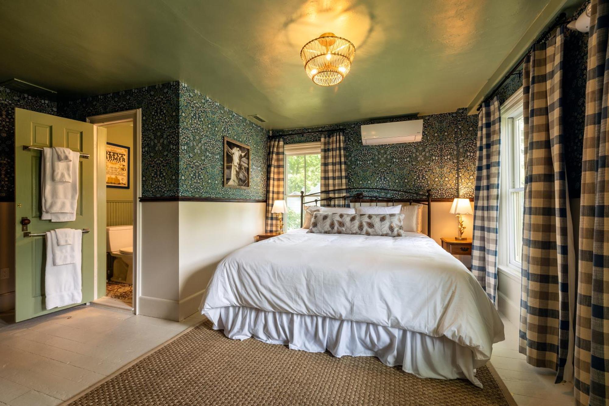Wilder House Berkshires Bed & Breakfast Sheffield ภายนอก รูปภาพ